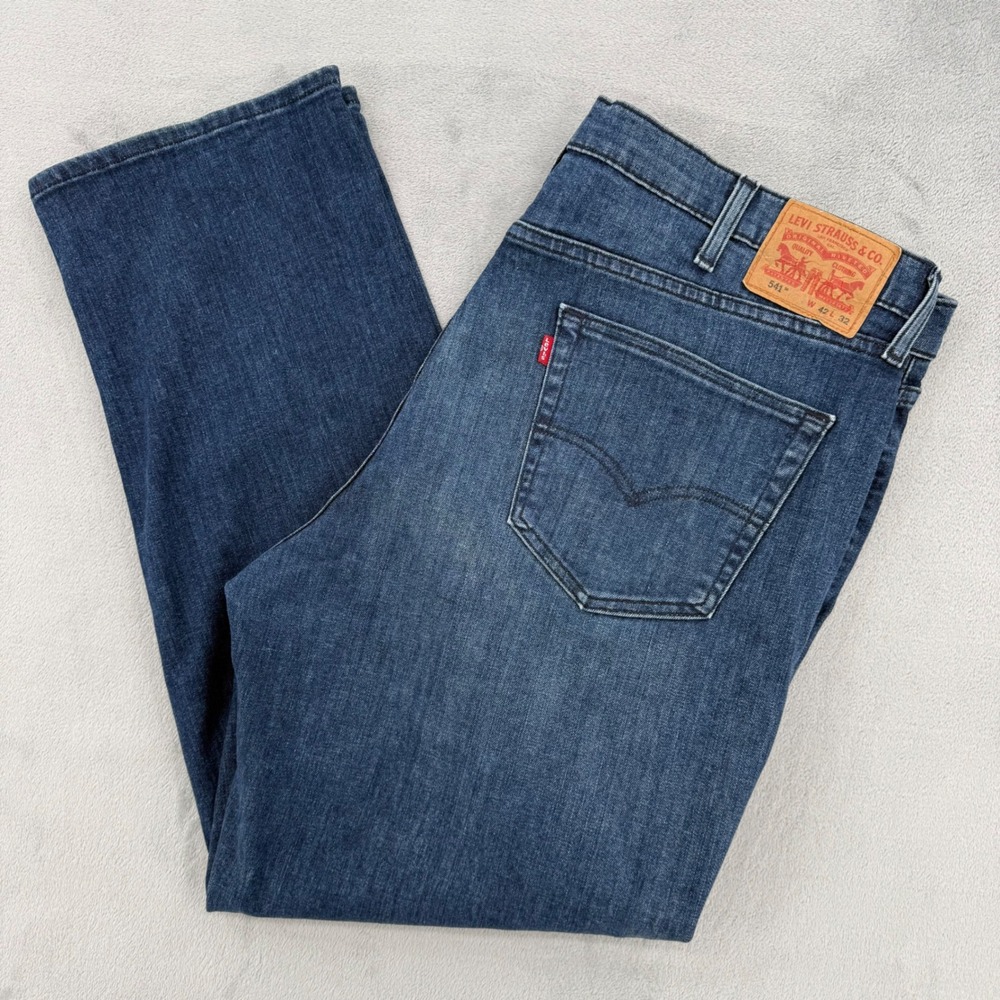 Levis 541 Athletic Taper Mens Blue Denim Jeans Stretch Size W 42 x L 32